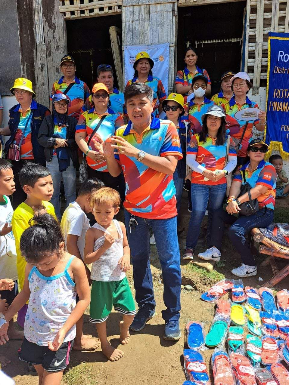 Rotary Club Pinamalayan Central, Jollibee Bring Joy to Kids in Isolated Village
