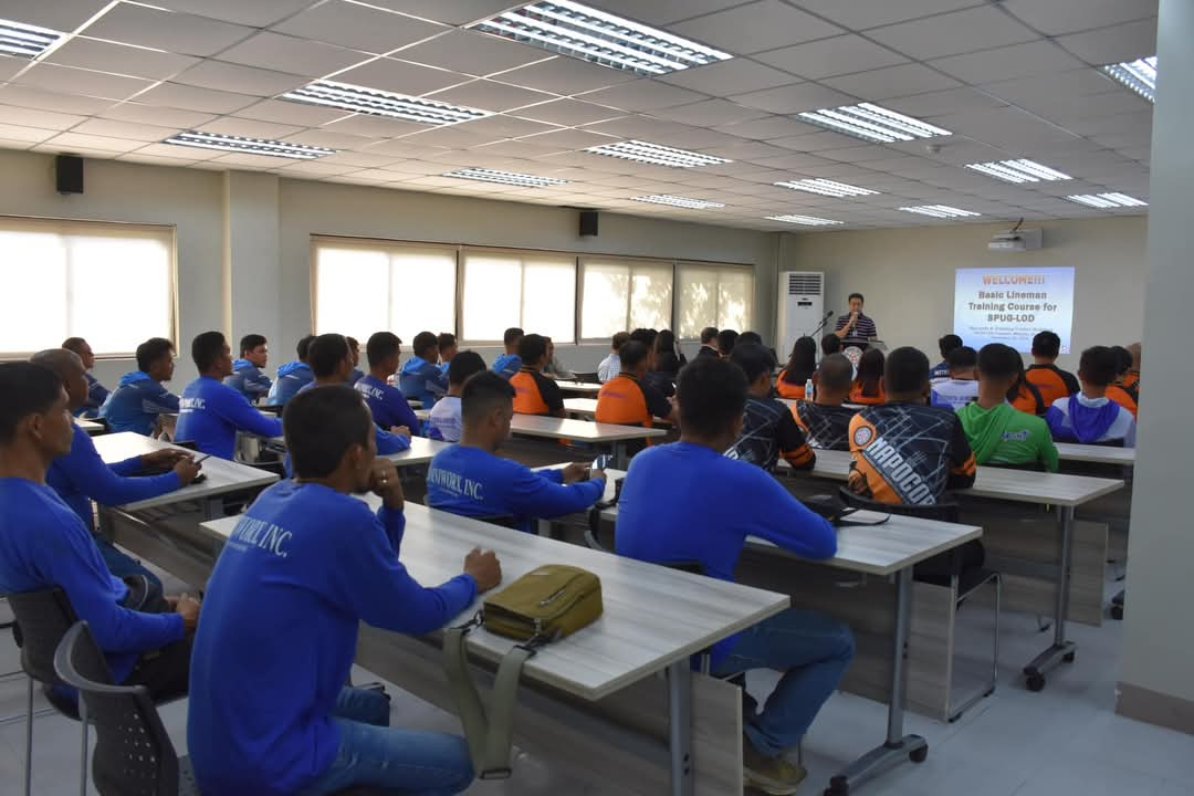 Mindoro Linemen Boost Skills in Meralco Training