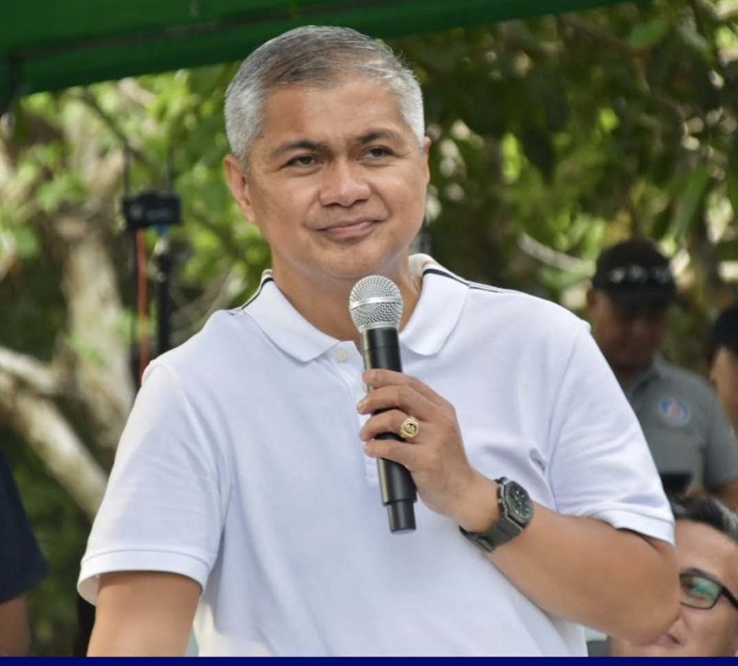 Oriental Mindoro governor suspends large-scale sand dredging operations