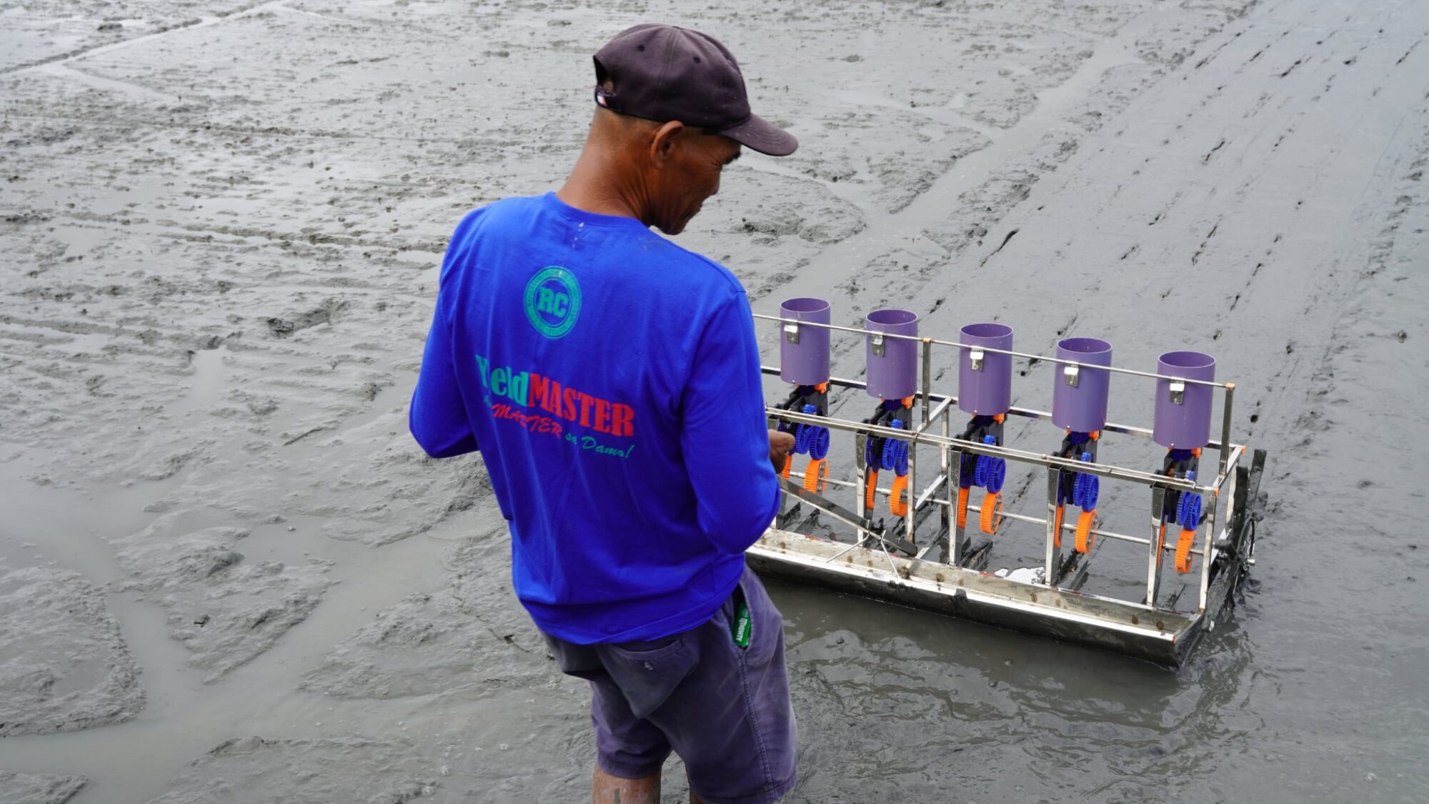 Oriental Mindoro engineer wins national design award for rice planting innovation